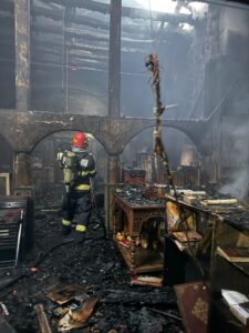 incendiu biserica podu valeni poienarii burchii