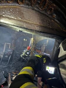 incendiu biserica podu valeni poienarii burchii