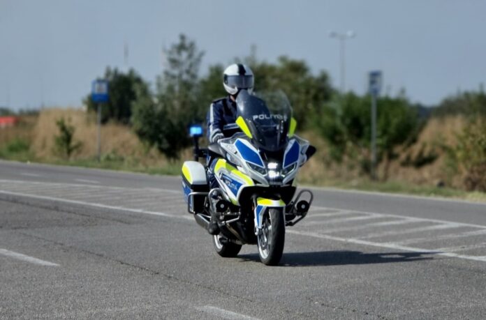 politist pe motocicleta