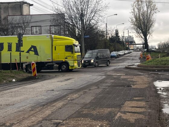 strapungere laboratorului noiembrie 2025