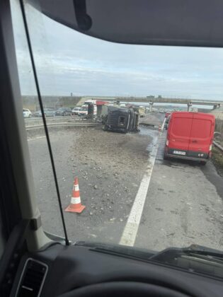 camion pietris rasturnat a3 bucuresti ploiesti