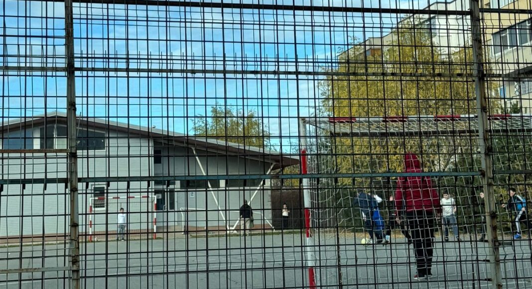 teren sport scoala