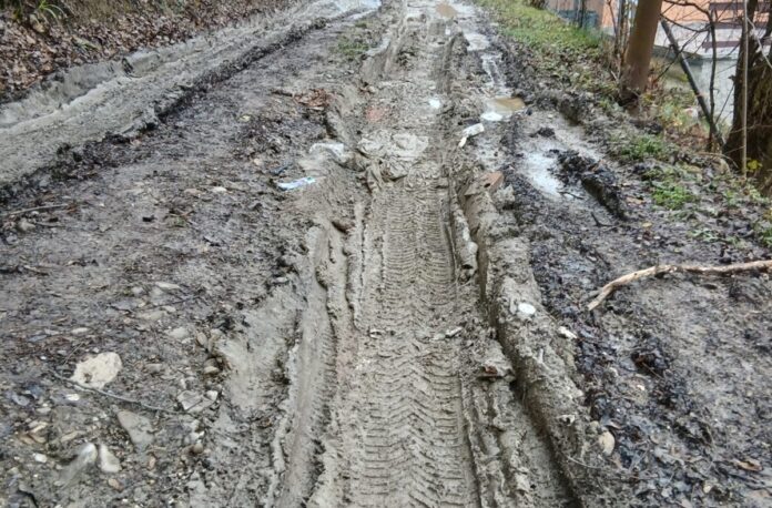 drum distrus Provita de Sus