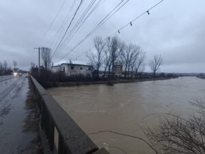 inundatii in tara vineri