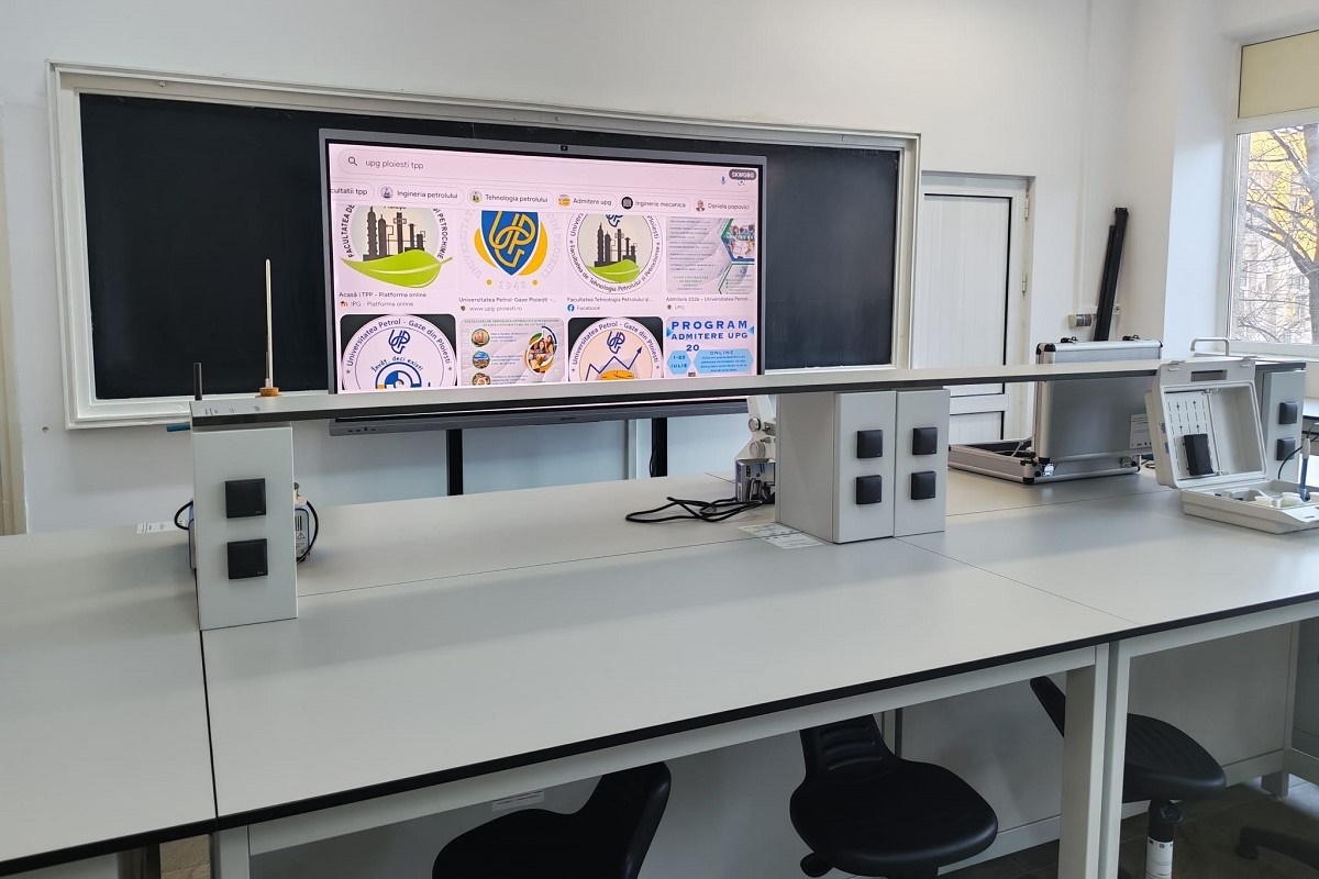 Laboratorul de distilare al UPG Ploiesti