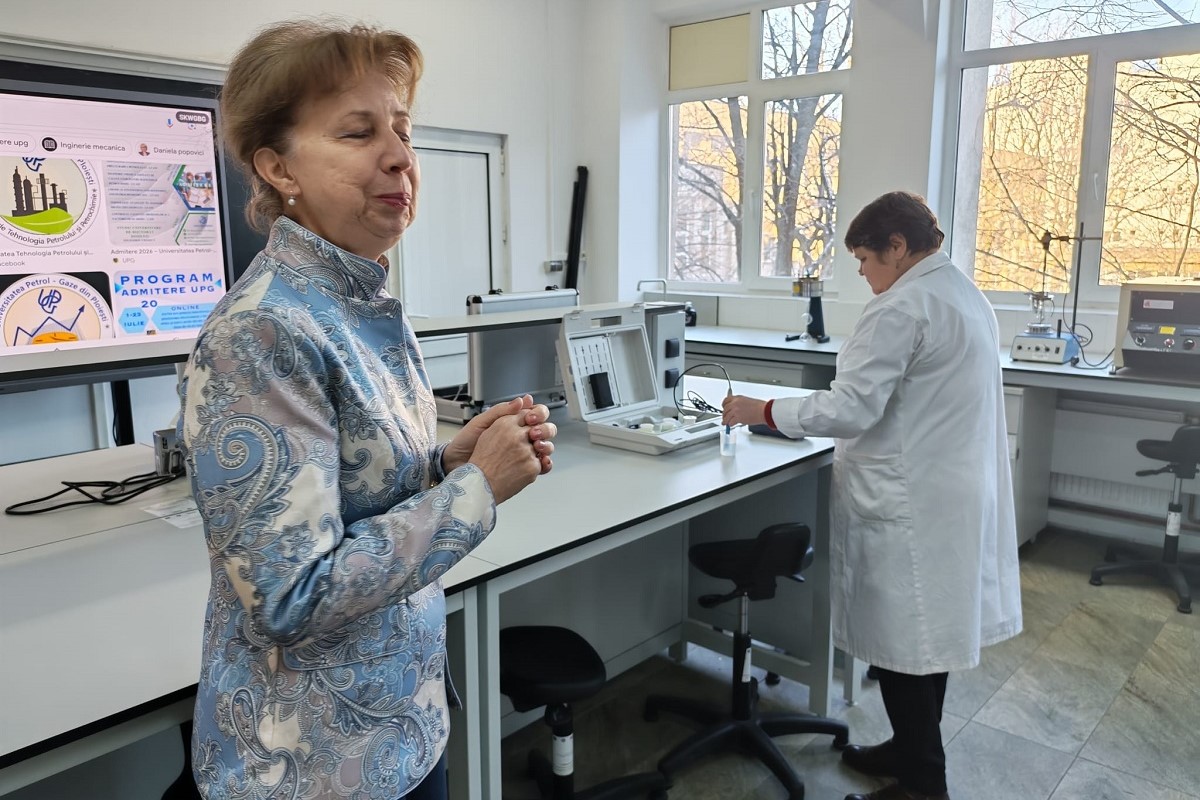 Laboratorul de distilare al UPG Ploiesti 