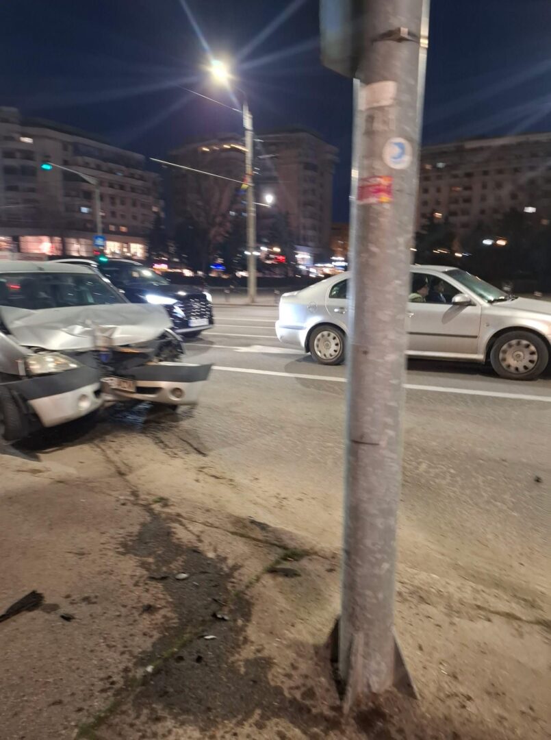accident semafor ploiesti