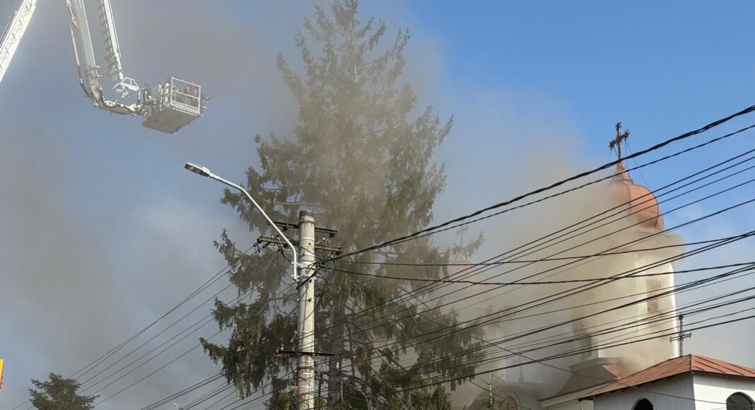 incendiu biserica puchenii mari