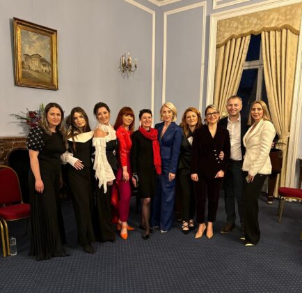 echipa Celebrating Women