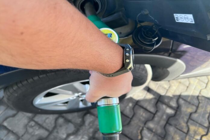 alimentare benzina benzinarie