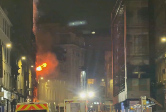 incendiu cladire scotia