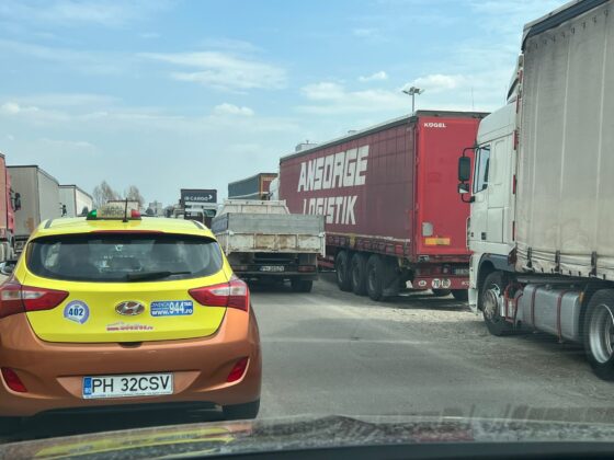 parcare ilegala de tiruri zona coca cola iesire ploiesti spre targoviste