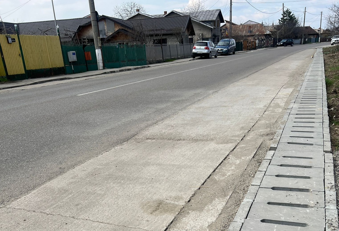 Băicoi rigole carosabile dalate