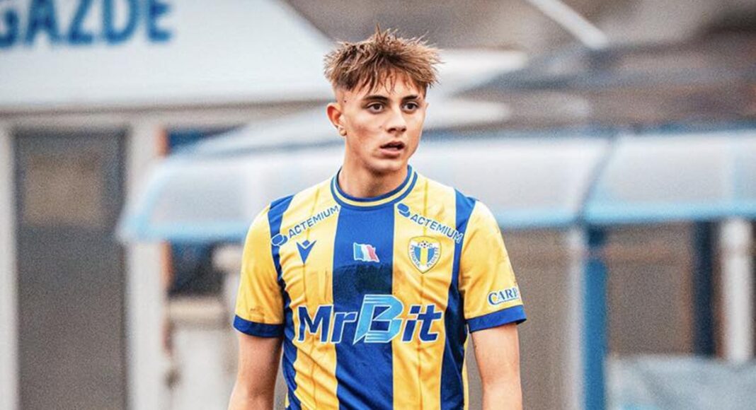leescu petrolul