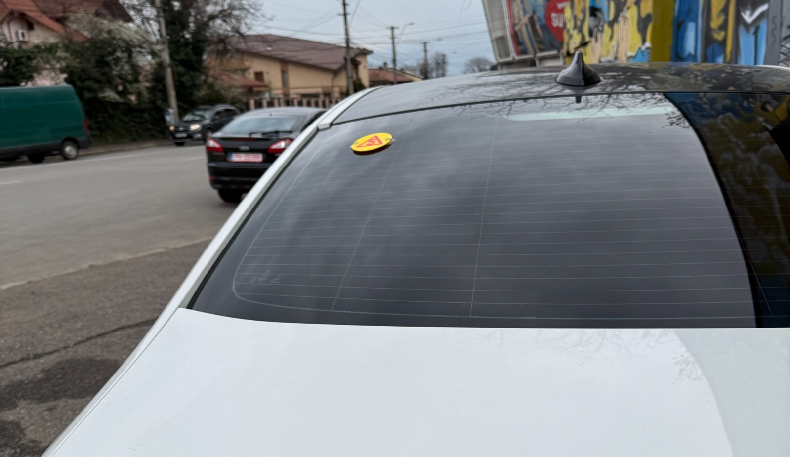 semn senior safe masina