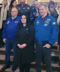 Astronautul italian Paolo Nespoli- primul din dreapta