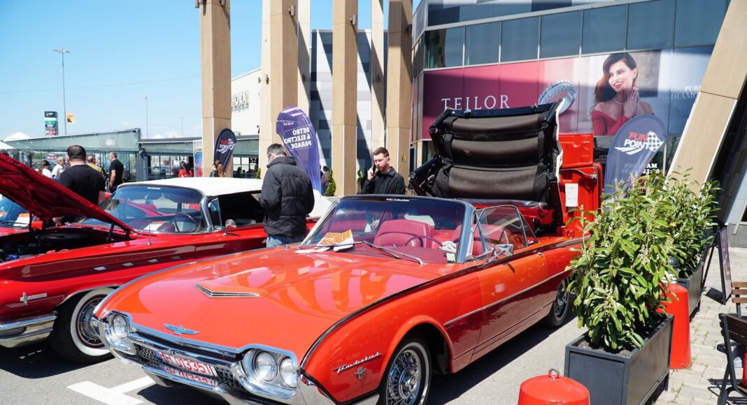 Ford Thunderbird