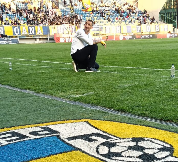 TOPAL