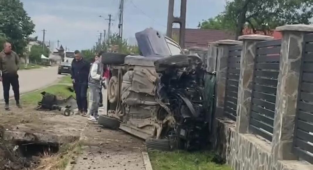 accident masina rasturnata bratasanca