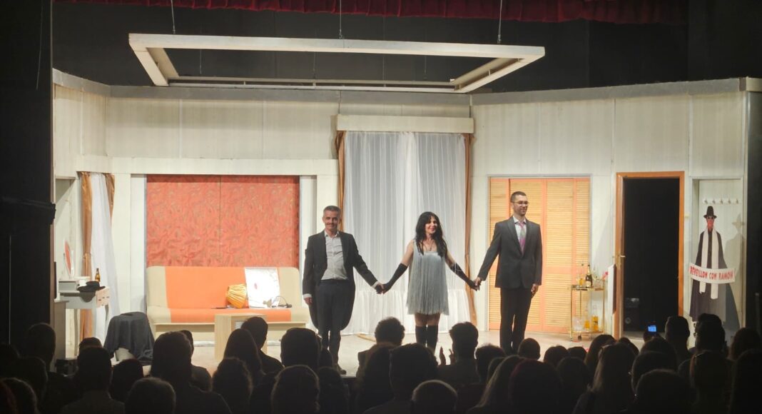 actori teatru toma caragiu