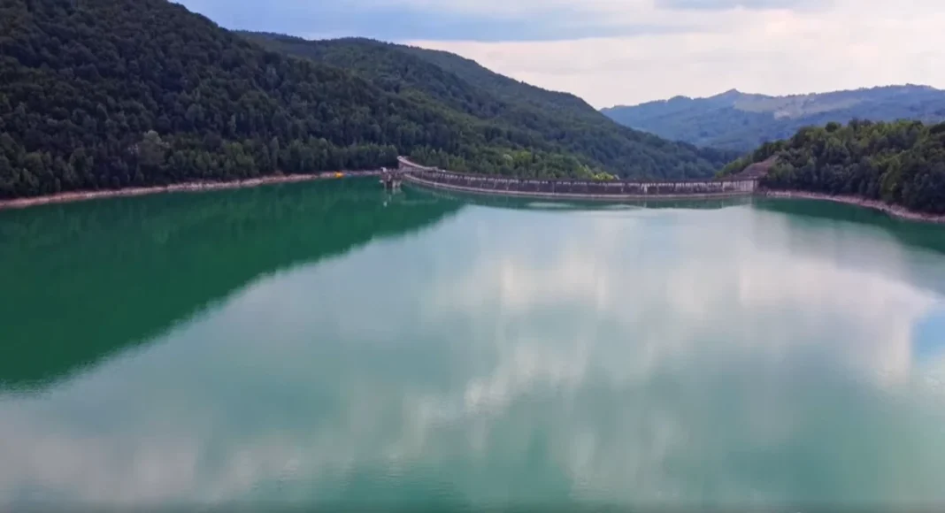 lacul paltinu