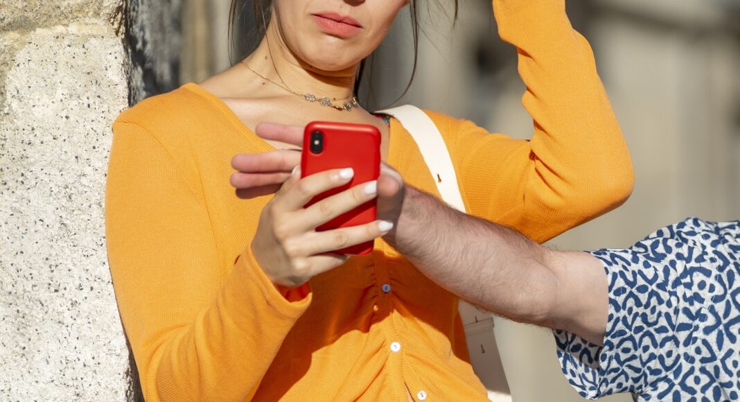 furt telefon