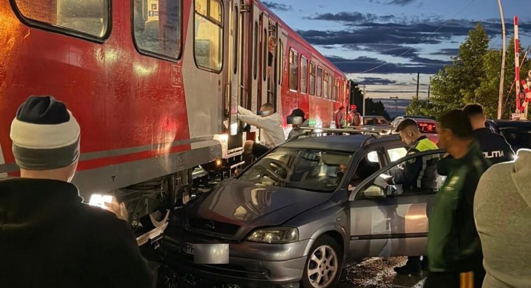masina lovita de tren la blejoi