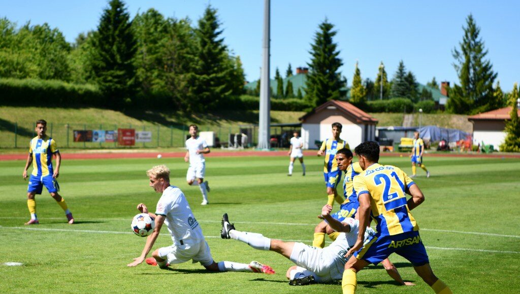 petrolul infrangere