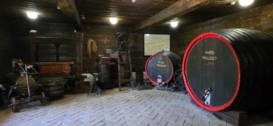 Valea Calugareasca statiune oenologica