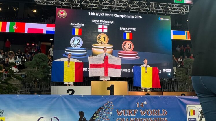 podium karate