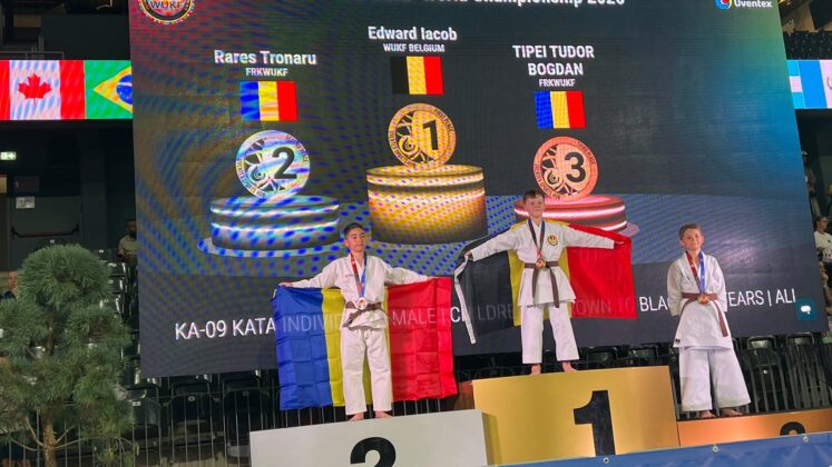 podium karate