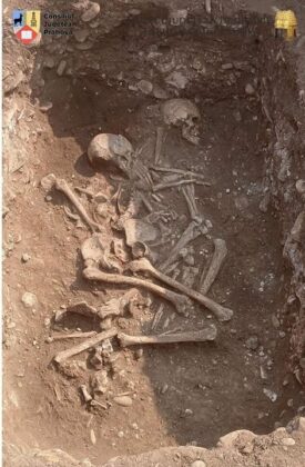 descoperire tumuli mormant baicoi