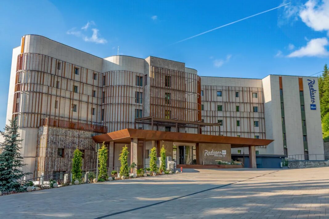 Un hotel istoric din Prahova, construit sub Casa Regală, redevine de lux sub un brand internațional