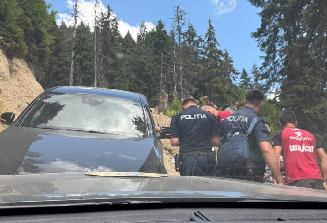 Turist rănit pe drumul spre Cabana Ciucaș. Intervenție Salvamont și ISU Prahova